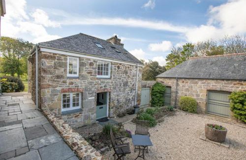 Newquay House | 1 Bed in Tresillian oc-t32988