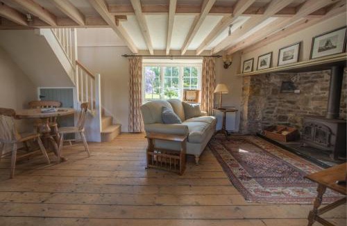 Newquay House | 1 Bed in Tresillian oc-t32988