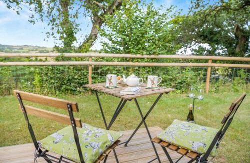 Washbourne House | 1 Bed in Washbourne oc-f32866