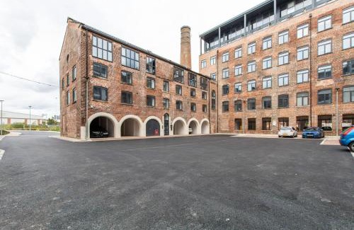 Leeds Apartment | 1 Bed Modern Apartment in a Converted Mill