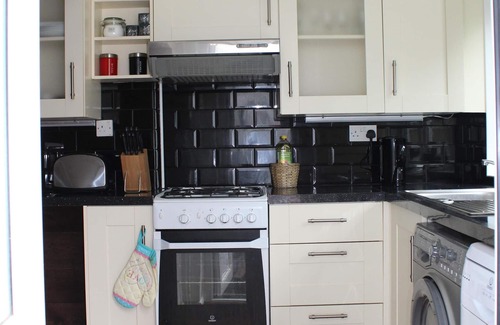 Larkhall Apartment | 1 bed near BIG BEN