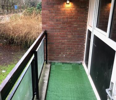 St. Mary's Park Apartment | 1 Bed-Park View-Balcony-WiFi-Pet Friendly