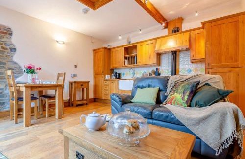 Launceston House | 1 bed property in Launceston 81332