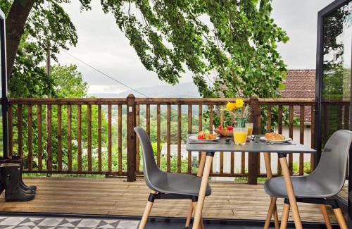 Abergavenny House | 1 bed property in Gilwern Brecon Beacons 75206