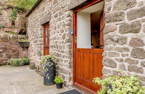 Holestone Moor House | 1 bed property in Tansley 61938