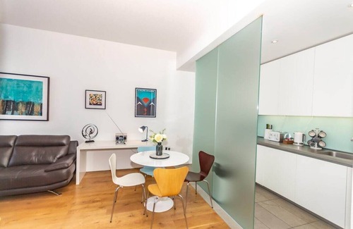 Plymouth Apartment | 1 Bed- Pureserviced 42 Brewhouse