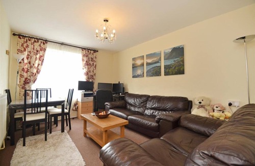 Roehampton Apartment | 1 Bed-sleeps 4-free Parking-15 Min to Putney
