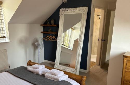 Lincoln House | 1 bed - Sleeps3 - Free Parking - 5 min to centre