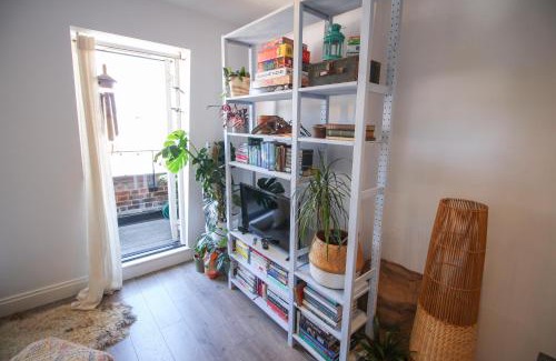 Maidenhead Apartment | 1 Bed with Balcony in Maidenhead by Elizabeth Line