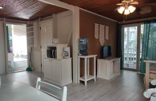 Bocas del Toro House | 1 Bedroom Bungalow over the Caribbean on amazing Sea & Beach front property