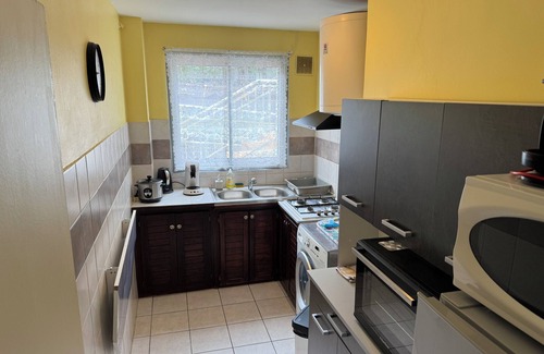 Carosse Apartment | 1 Bedroom Apartment in saint gilles les bains