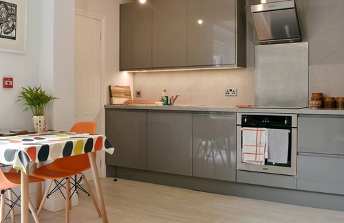 St Leonards-On-Sea Cottage | 1 bedroom accommodation in St Leonards-on-Sea, near Hastings