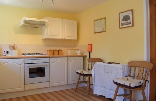 Weston-super-Mare Cottage | 1 bedroom accommodation in Lympsham, near Weston-super-Mare