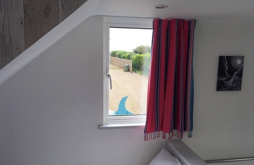 Middleton-on-Sea Cottage | 1 bedroom accommodation in Middleton-on-Sea