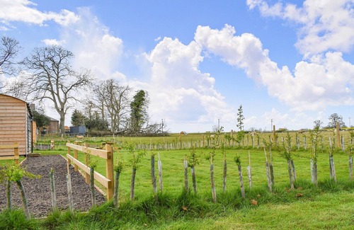 Moulton St Mary Cottage | 1 bedroom accommodation in Moulton St Mary