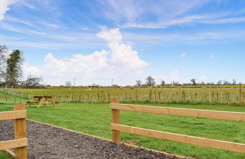 Moulton St Mary Cottage | 1 bedroom accommodation in Moulton St Mary