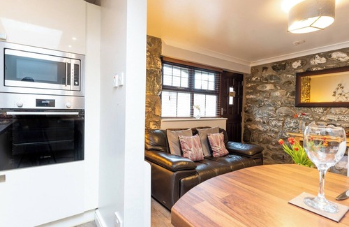Dyffryn Ardudwy Cottage | 1 bedroom accommodation in Dyffryn Ardudwy, near Barmouth