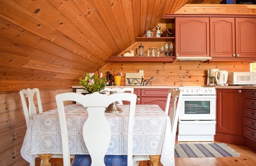 Skjoldastraumen House | 1 bedroom accommodation in Skjoldastraumen
