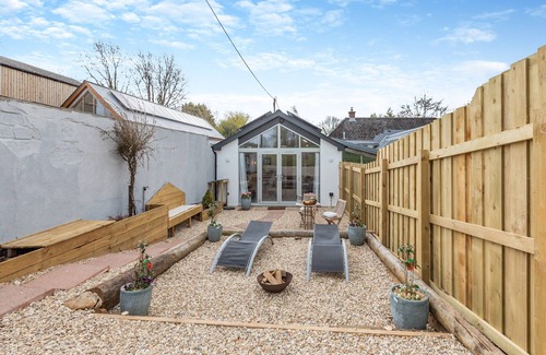 West Buckland Cottage | 1 bedroom accommodation in Churchstanton, near Taunton