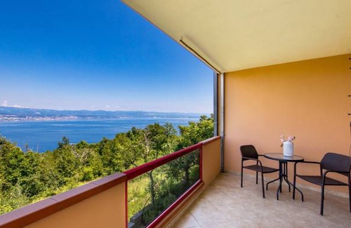 Tulisevica Apartment | 1 bedroom accommodation in Lovran