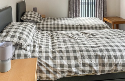 Middleton-on-Sea Cottage | 1 bedroom accommodation in Elmer, near Bognor Regis