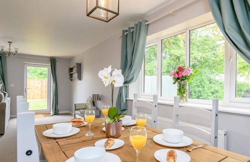 East Dereham Cottage | 1 bedroom accommodation in Yaxham, near Dereham