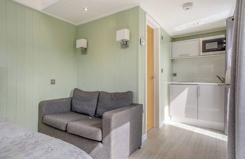 Carlton-in-Cleveland Ski Chalet | 1 bedroom accommodation in Great Busby