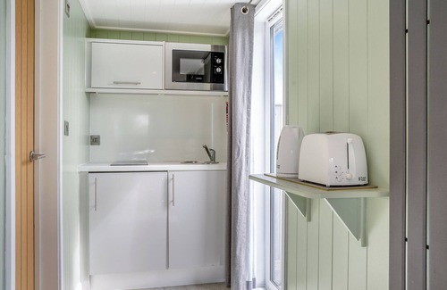 Carlton-in-Cleveland Ski Chalet | 1 bedroom accommodation in Great Busby