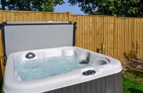 Mablethorpe Cottage | 1 bedroom accommodation in Theddlethorpe, near Mablethorpe