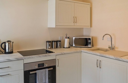 Binbrook Cottage | 1 bedroom accommodation in Binbrook, near Market Rasen