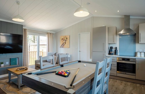 Raywell Ski Chalet | 1 bedroom accommodation in Raywell, Beverley