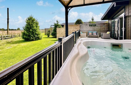 Raywell Ski Chalet | 1 bedroom accommodation in Raywell, Beverley