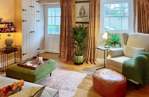 Gillingham Cottage | 1 bedroom accommodation in West Stour, nr Gillingham, Dorset