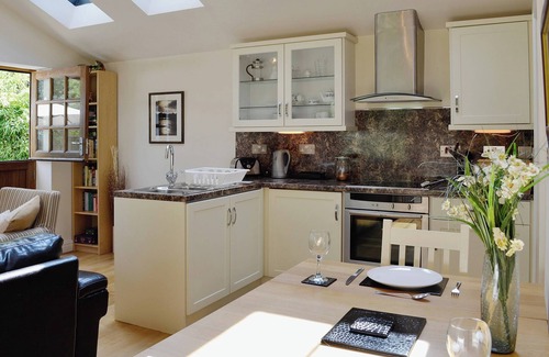 Penmaenmawr Cottage | 1 bedroom accommodation in Capelulo, near Conwy