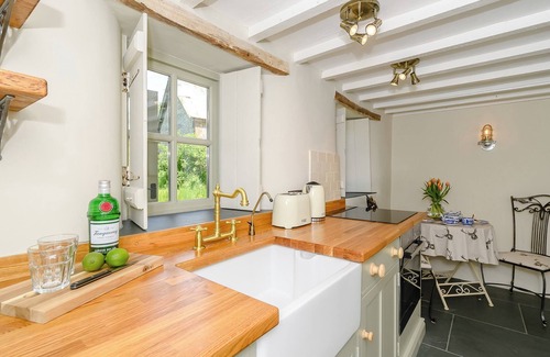Hawkchurch Cottage | 1 bedroom accommodation in Hawkchurch, near Lyme Regis