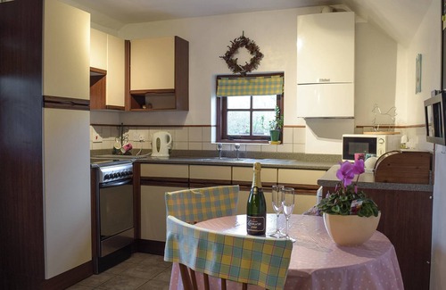 Fishguard Cottage | 1 bedroom accommodation in Cilshafe, near Fishguard