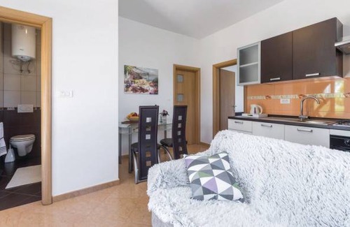 Kringa Apartment | 1 bedroom accommodation in Kringa