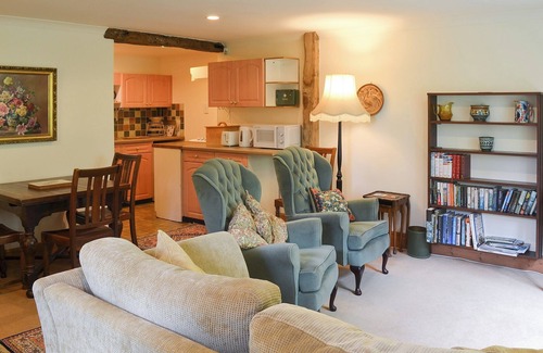 Axminster Cottage | 1 bedroom accommodation in Dalwood, near Axminster