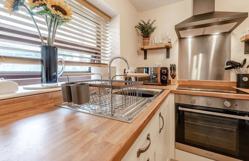 Llanybydder Cottage | 1 bedroom accommodation in Gorsgoch