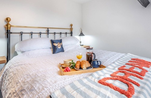 Cribyn Cottage | 1 bedroom accommodation in Cribyn, near Lampeter