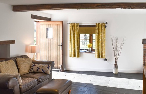 Langport Cottage | 1 bedroom accommodation in Low Ham, Langport