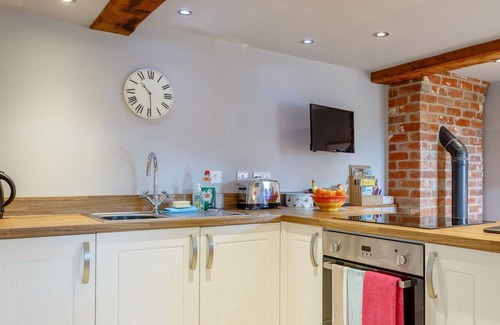 Tiverton Cottage | 1 bedroom accommodation in Bickleigh, near Tiverton