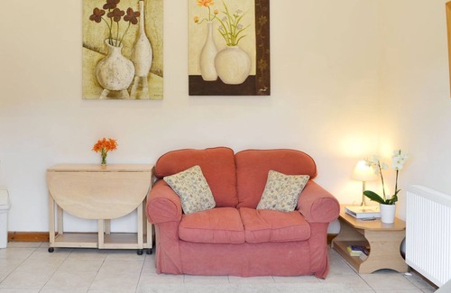 Loxton Cottage | 1 bedroom accommodation in Shiplate, Bleadon