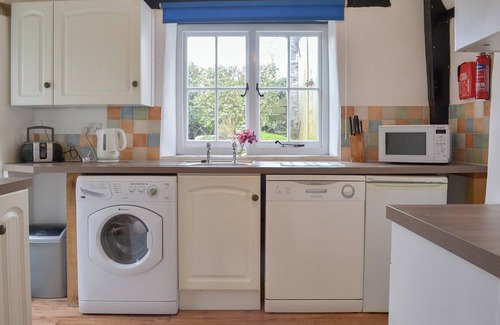 Trebarwith Cottage | 1 bedroom accommodation in Trebarwith, Delabole