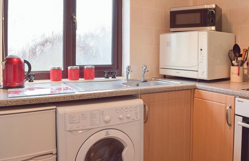 Llanybri Cottage | 1 bedroom accommodation in Cwmbach, near Whitland