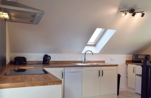 Whitland Cottage | 1 bedroom accommodation in Red Roses, near Pendine