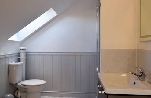 Whitland Cottage | 1 bedroom accommodation in Red Roses, near Pendine
