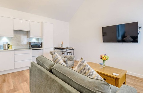 Louth Cottage | 1 bedroom accommodation in North Somercotes, Louth
