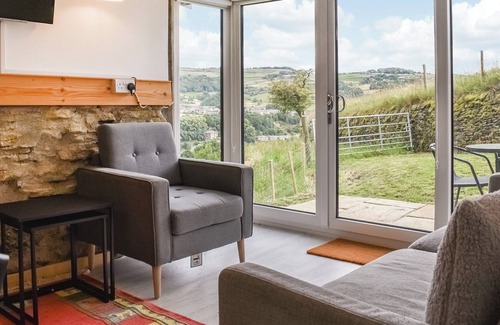 Ogden Cottage | 1 bedroom accommodation in Luddendenfoot, near Halifax