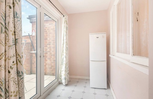 Langley Marish Apartment | 1 bedroom accommodation in Slough